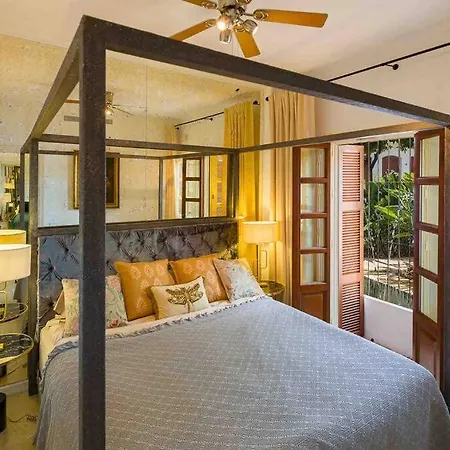 Apartment Luxury Near Puente Romano, Always Heated Pool 5* *