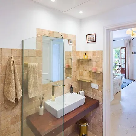 Luxury Near Puente Romano, Always Heated Pool 5*