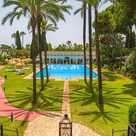 Luxury Near Puente Romano, Always Heated Pool 5* Apartment Marbella